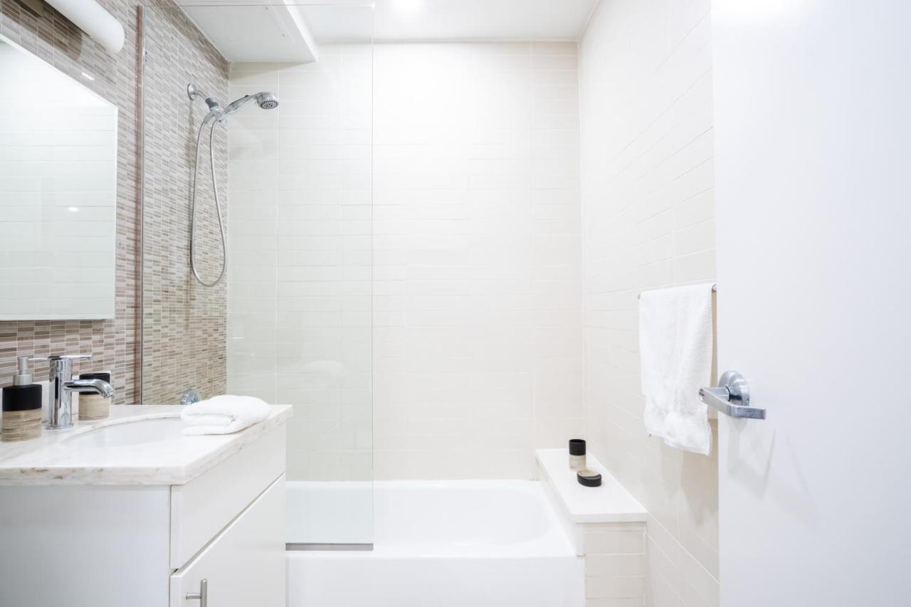 809-3b Columbus Circle W D New Bldg Balcony * Nova York